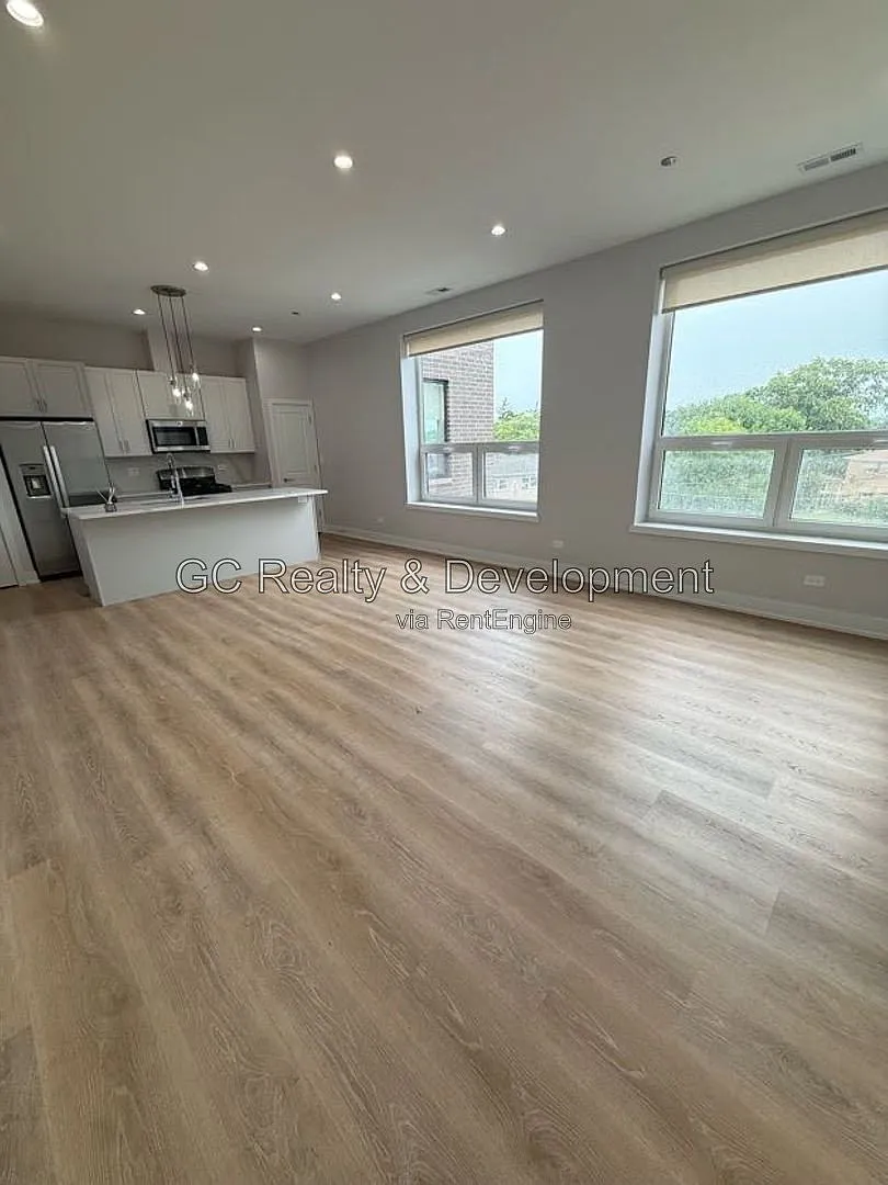 2 bed, 2.0 bath, $3,350 — Photo 4