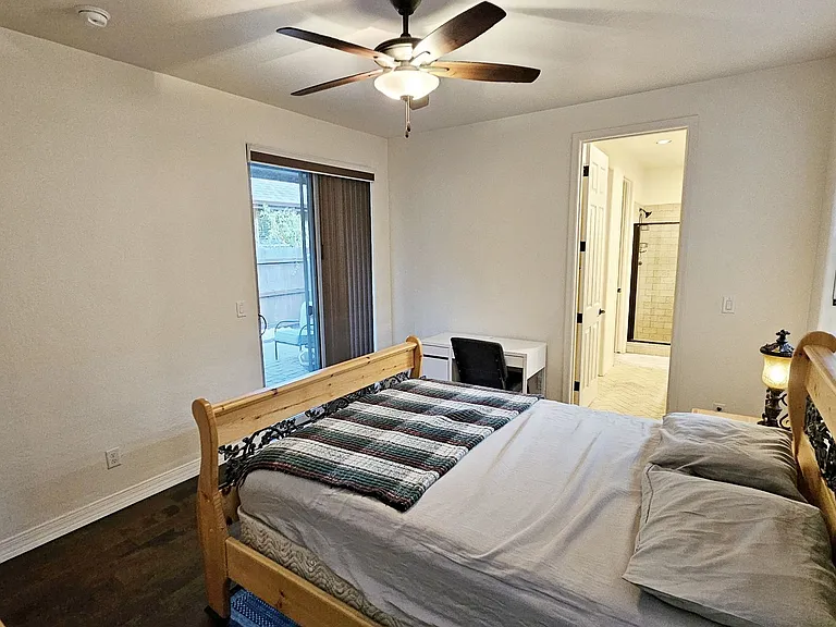 2425 W Bruce Balle Dr — Photo 2