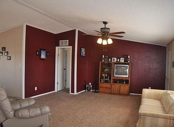 3rd image of 16425 Sunflower Dr