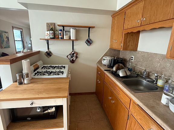 5th image of 3020 W 44th St APT 3