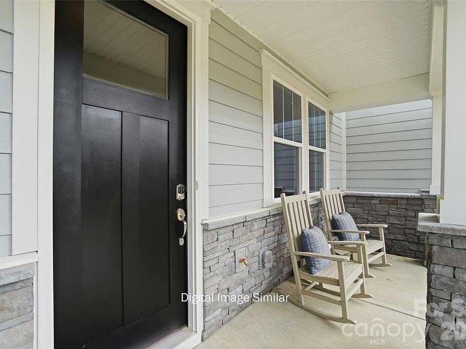 1st image of 729 Flatiron Dr #162