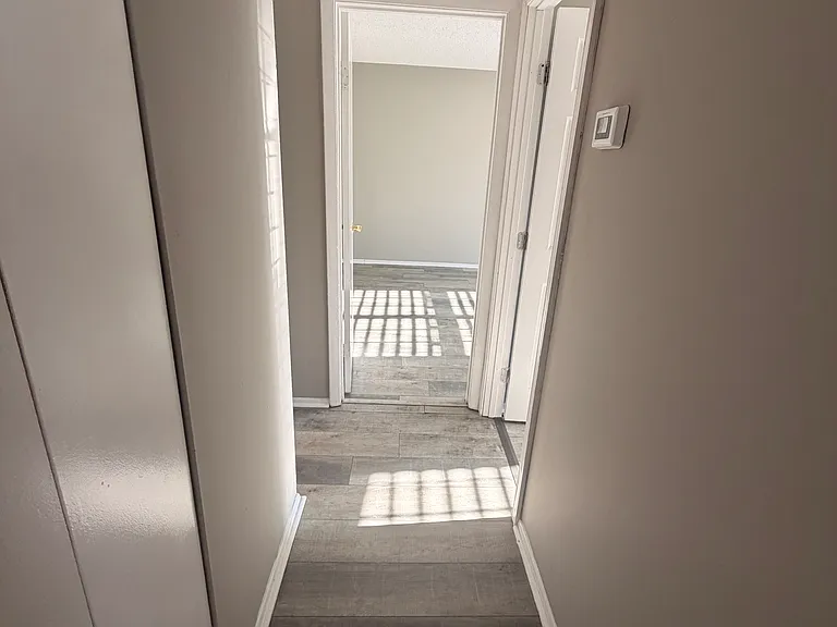 504 Wharf Ct — Photo 4