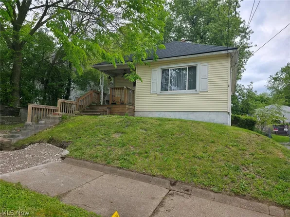 715 Gardendale Ave, Akron, OH 44310