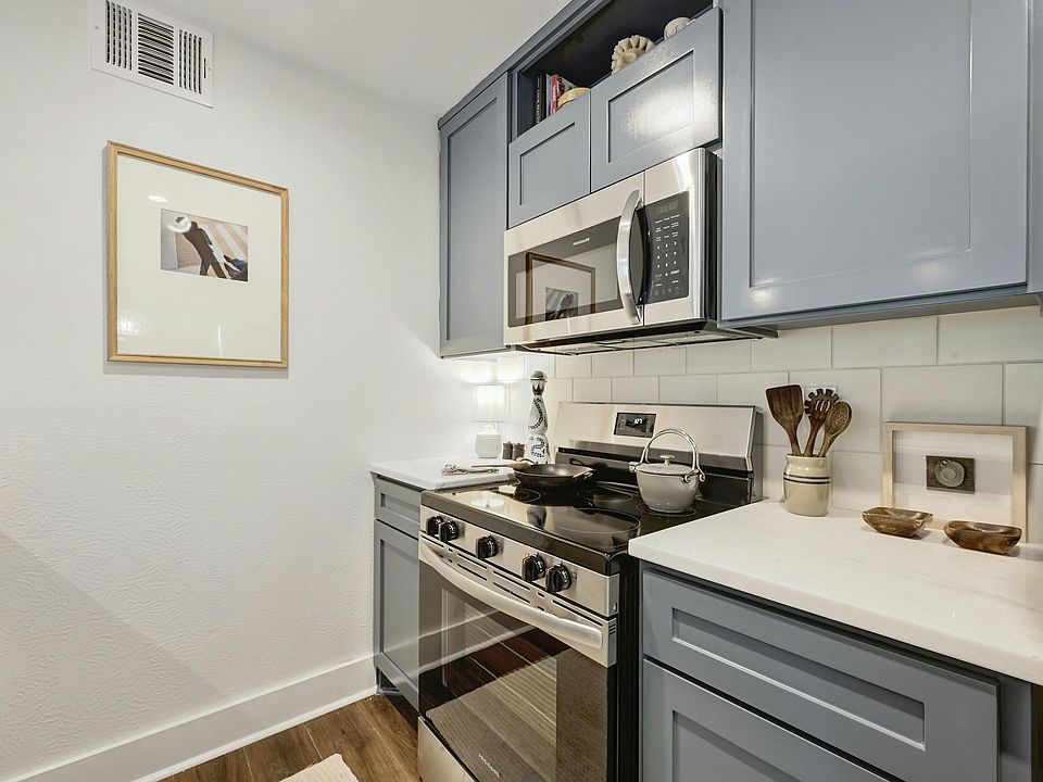 1st image of 3625 S 1st St APT 128