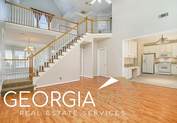 2nd image of 540 Oak Alley Way