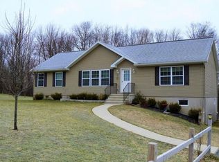 60 Gas Hollow Rd, Newfoundland, PA 18445