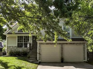1438 N Lucy Montgomery Way, Olathe, KS 66061