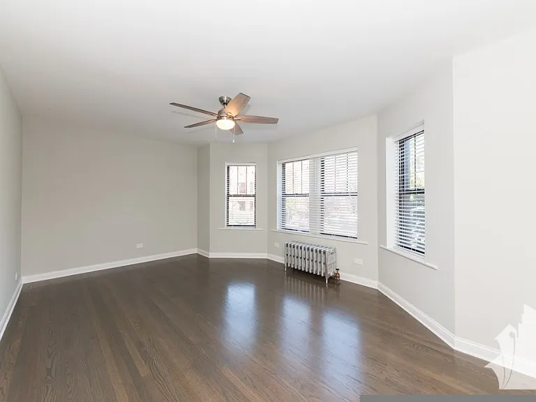 4549 N Leavitt St #3 — Photo 9