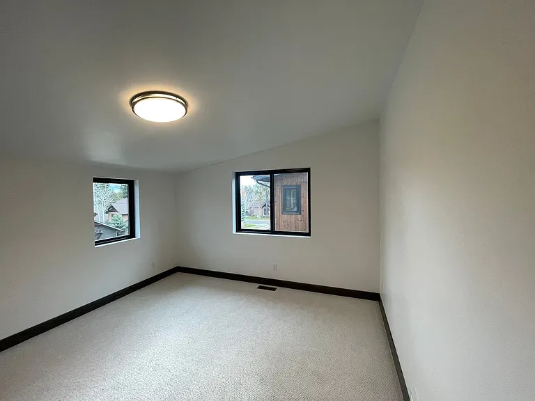 1934 Whitefish Ave — Photo 35