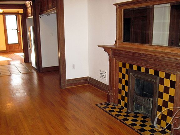 2nd image of 140 W 82nd St APT 3