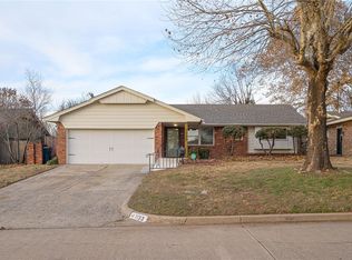 1133 W Peebly Dr, Midwest City, OK 73110