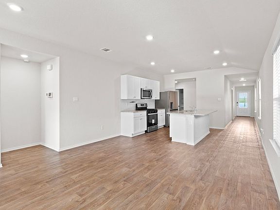 5th image of 3303 Mission Riv