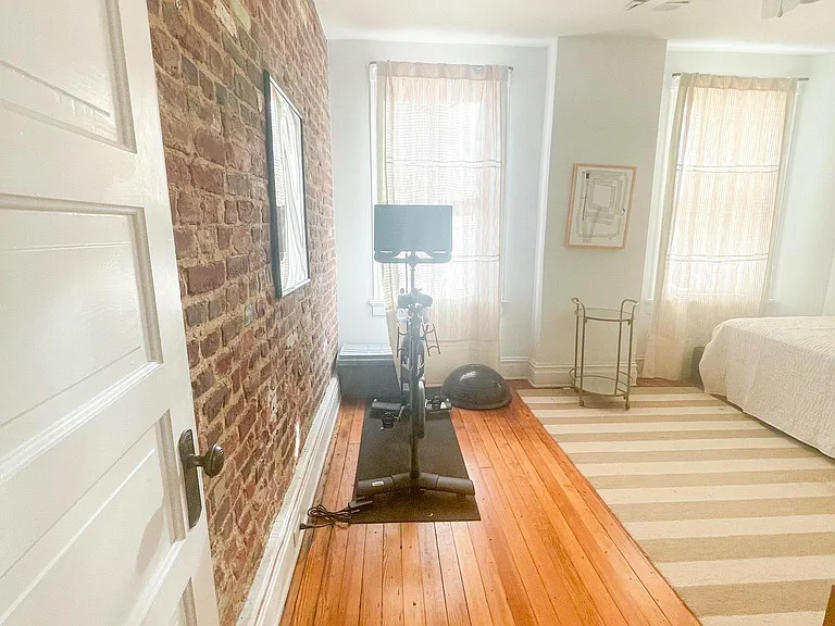 205 N Stafford Ave #2 — Photo 6