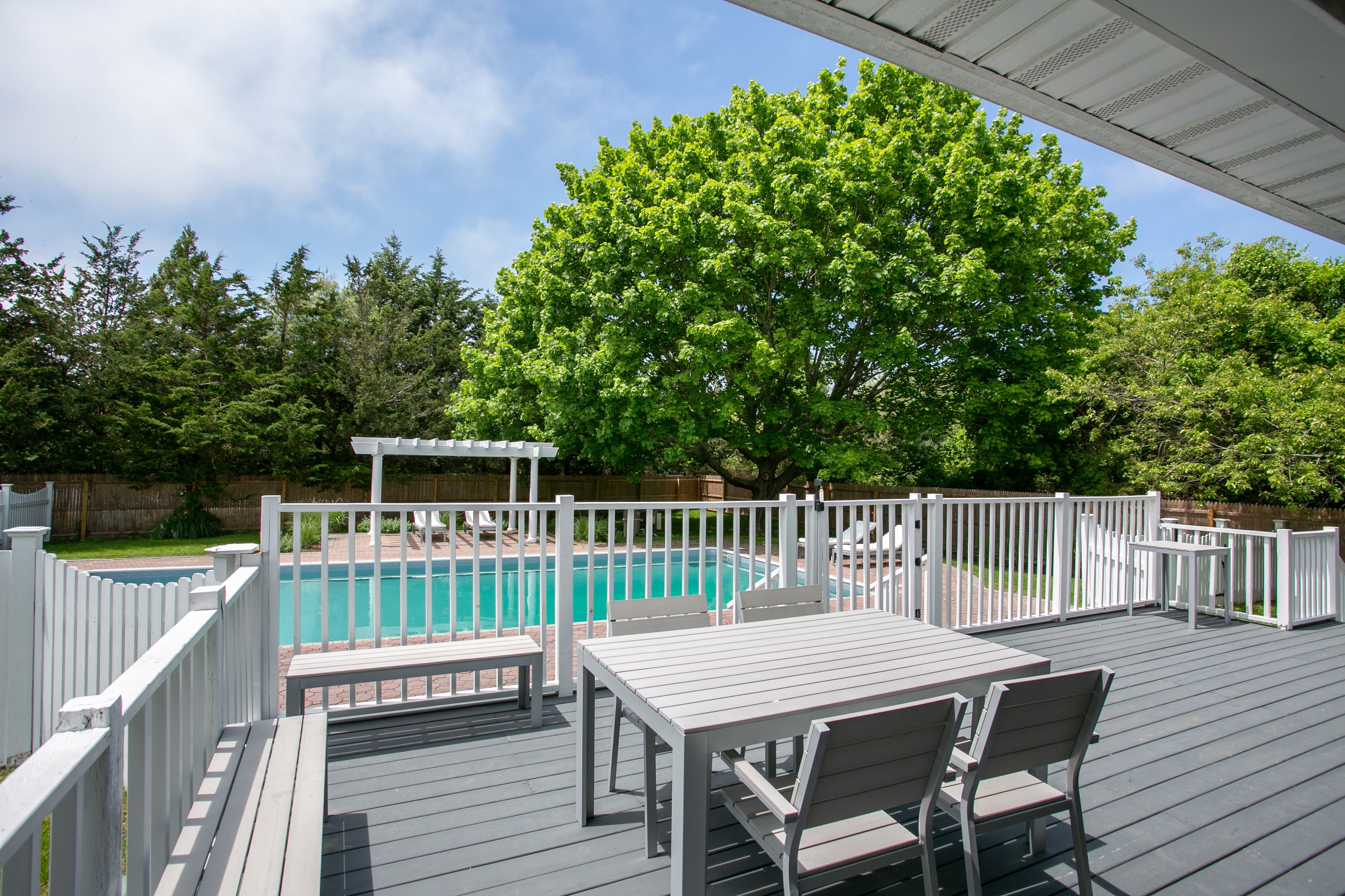 37 Tanners Neck Ln in Westhampton Out East