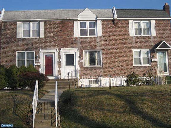 2nd image of 938 Poplar Ave