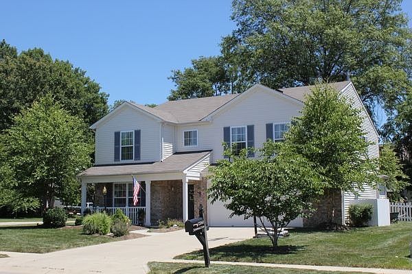 1st image of 12061 Royalwood Dr