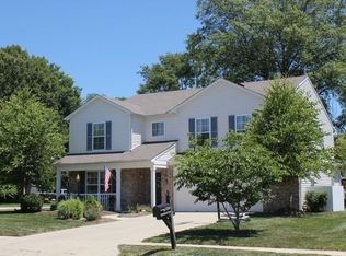 12061 Royalwood Dr, Fishers, IN 46037