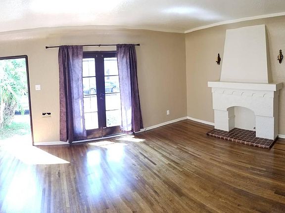 3rd image of 118 Argonne Ave