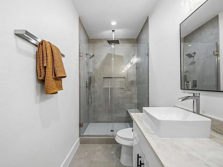 5313 Bacher — Photo 22