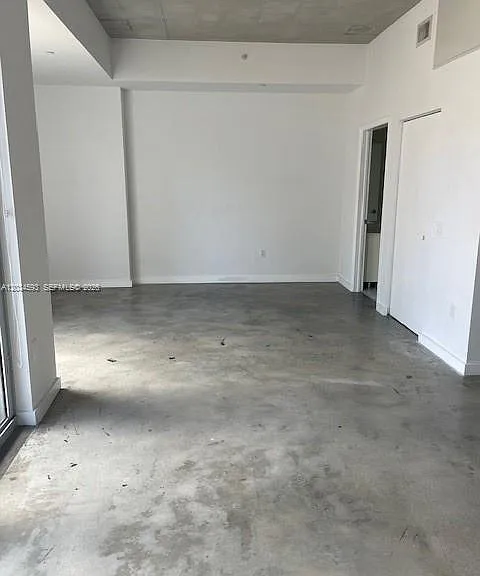 151 SE 1st St #1503 — Photo 8