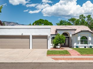 8408 Julian Robles St NE, Albuquerque, NM 87122