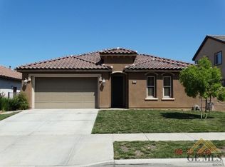 10212 Oporto Way, Bakersfield, CA 93306