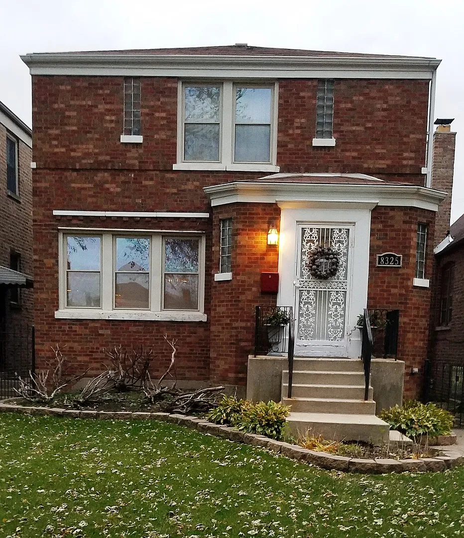 8325 S Wabash Ave photo 1