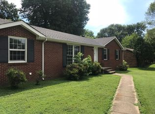 310 Chateauroux Dr, Clarksville, TN