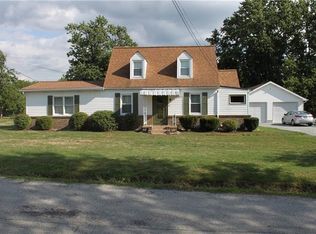 222 Carnation Ct, Mount Pleasant, PA