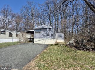 146 Mountain Village Dr, Macungie, PA 18062