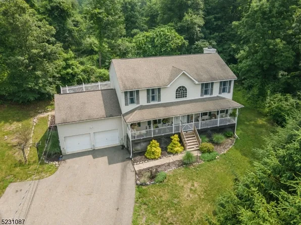 96 Greenhill Rd, Vernon Twp., NJ 07419