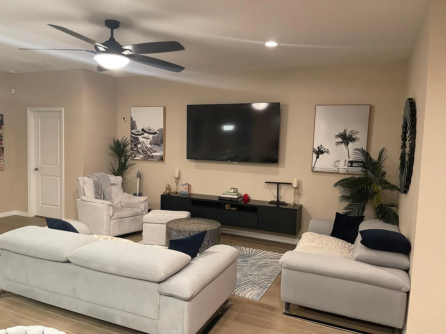 3 bed, 2.5 bath, 2035 sqft, $4,200 — Photo 1