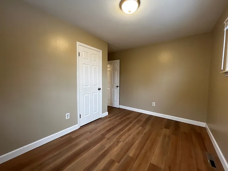 28070 Brentwood St — Photo 14