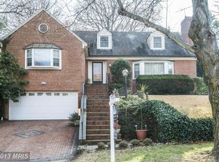 5102 Marlyn Dr, Bethesda, MD 20816