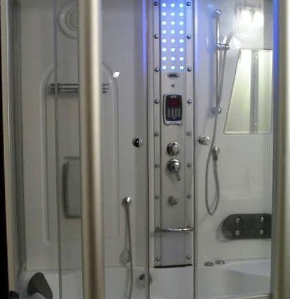 Amazing Shower w/ Jets