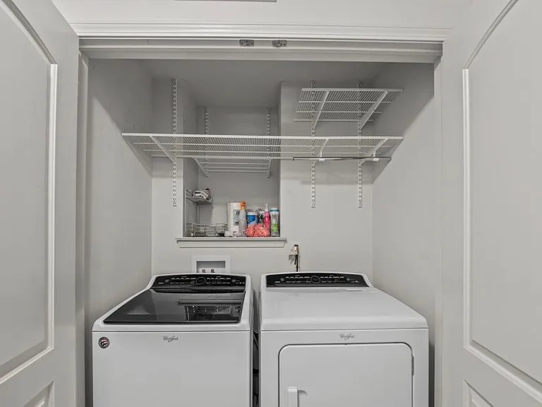 4621 Bradley Cir — Photo 4