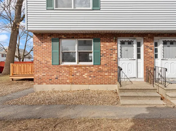 40 Eaton St #40, Lowell, MA 01852