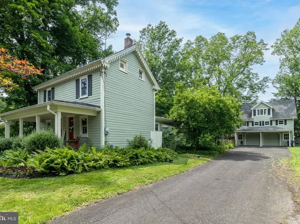 65 Mathews Ave, Doylestown, PA 18901