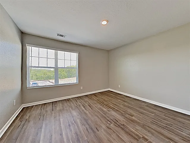 3435 Ridge Hill Pkwy — Photo 7