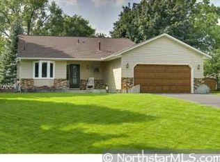 123 Canterbury Rd, Circle Pines, MN 55014