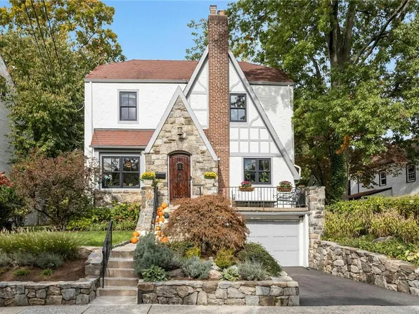 15 Alameda Place, Mount Vernon, NY 10552