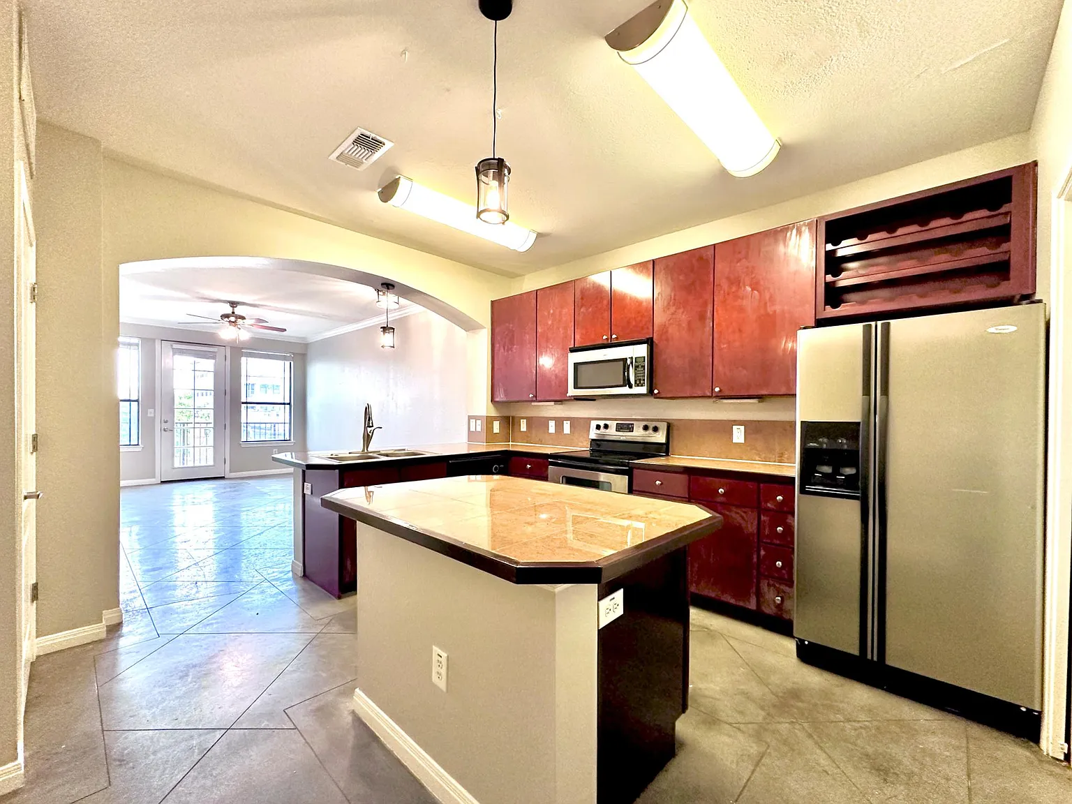 2505 San Gabriel St — Photo 4