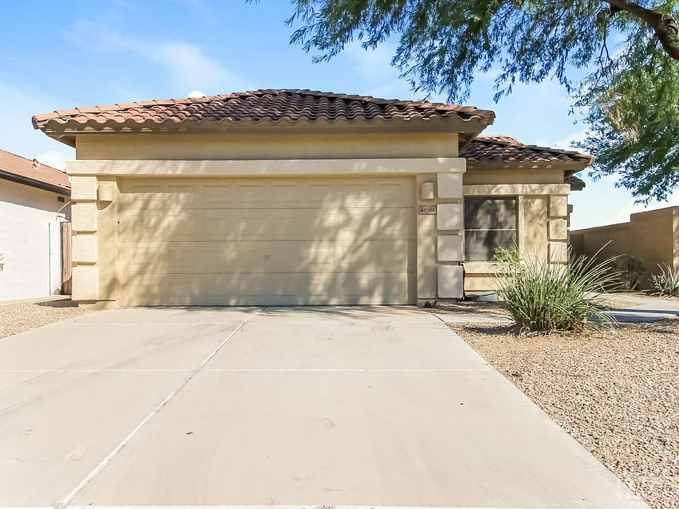 1st image of 44584 W Windrose Dr