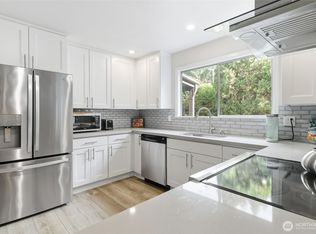 722 Wandering Creek Dr, Bothell, WA 98021