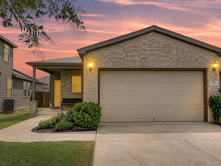 213 Ibis Falls Loop — Photo 1