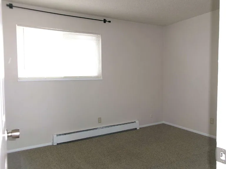 4380 Loomis Ave #C — Photo 13