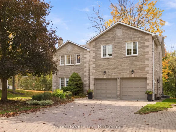 25 Manor Park Cres #7, Guelph, ON N1G 1A2