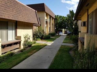 1032 W Pine St, Upland, CA 91786