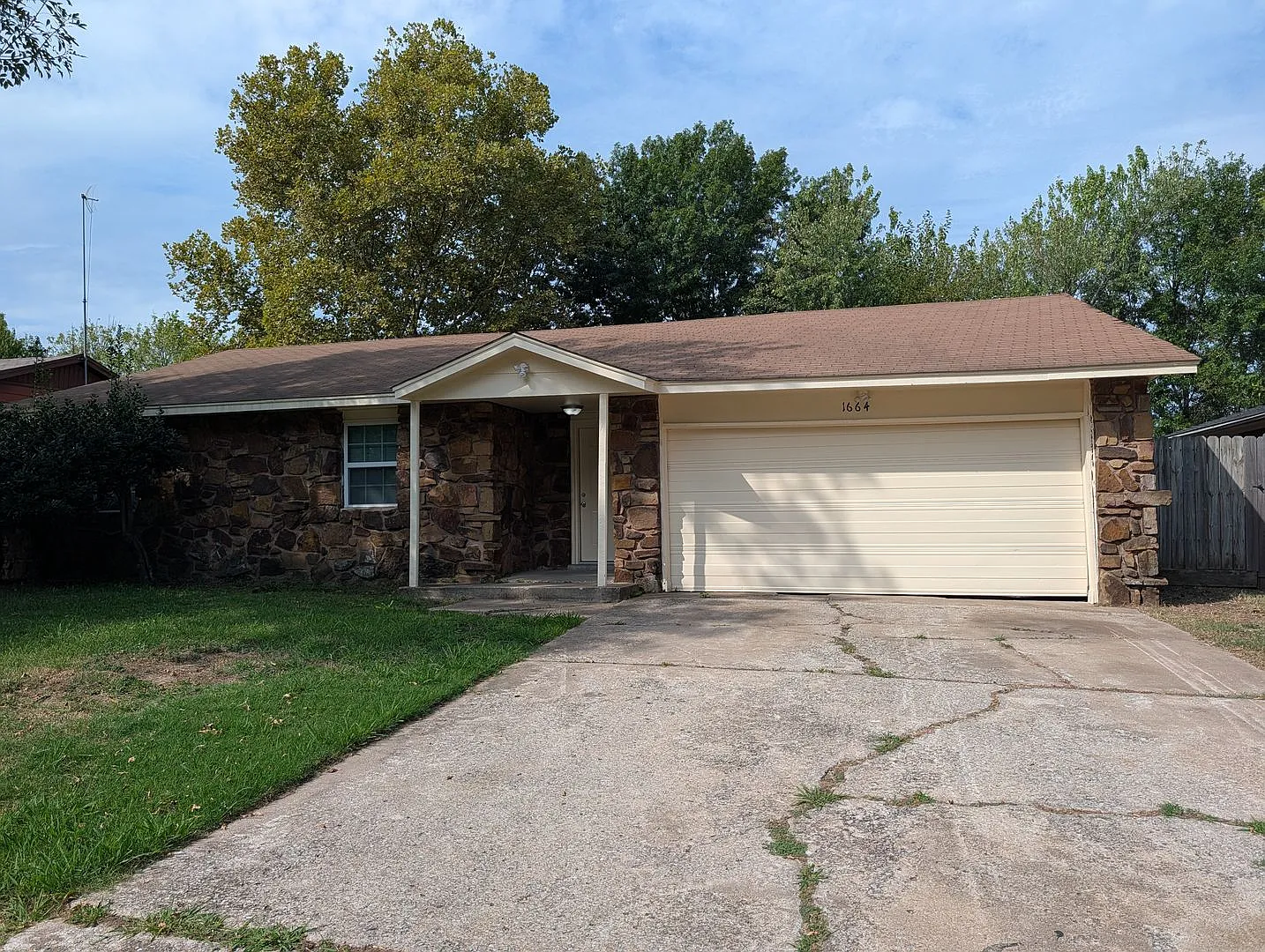 3 bedroom 2 bathroom home in BA — Photo 1