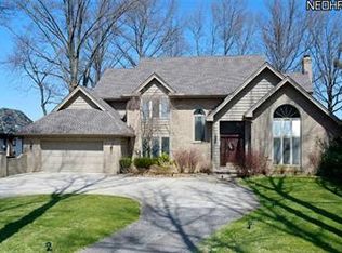 31668 Lake Rd, Avon Lake, OH 44012